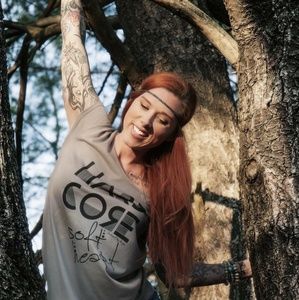 Short sleeve flowy top